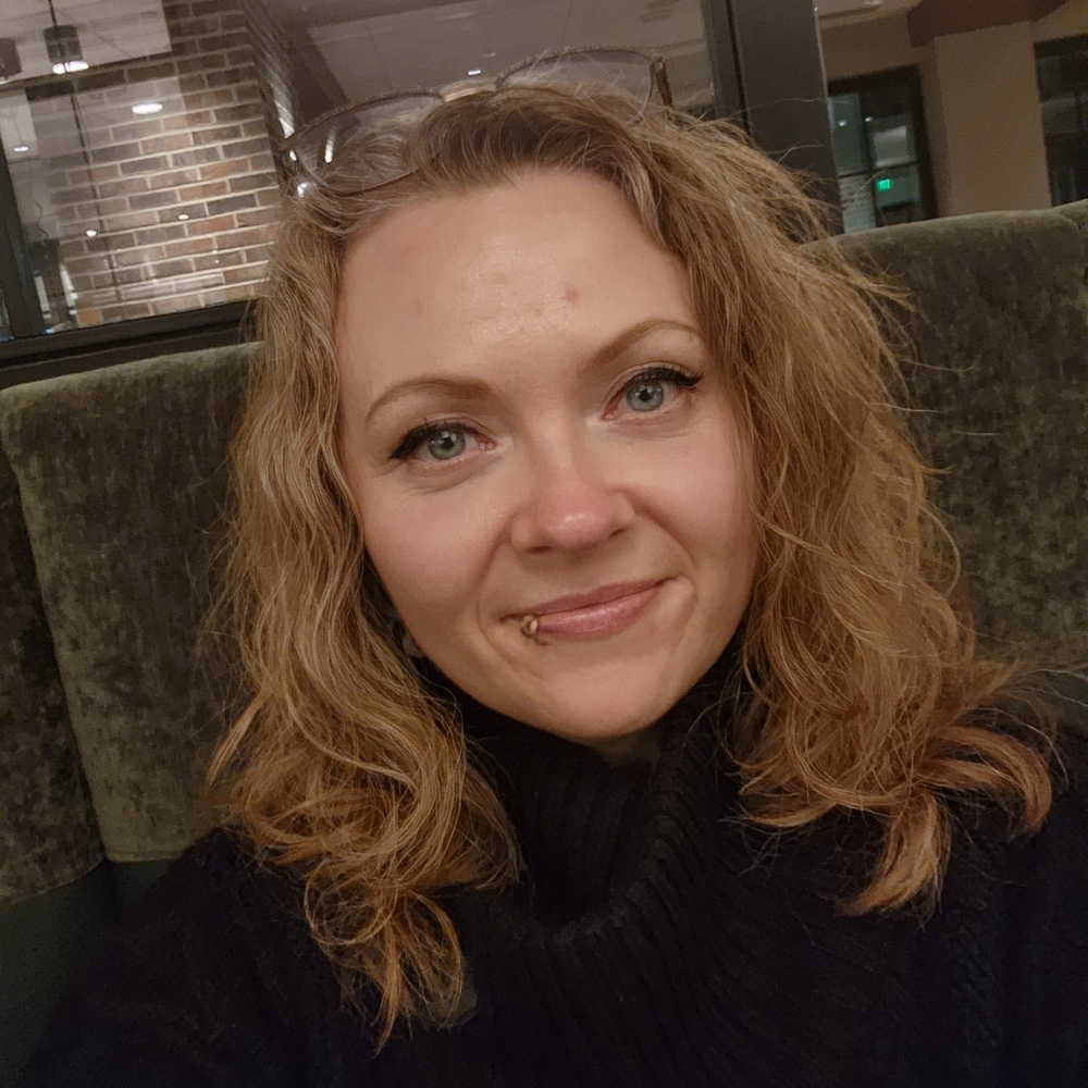 Meet your Posher, Steph